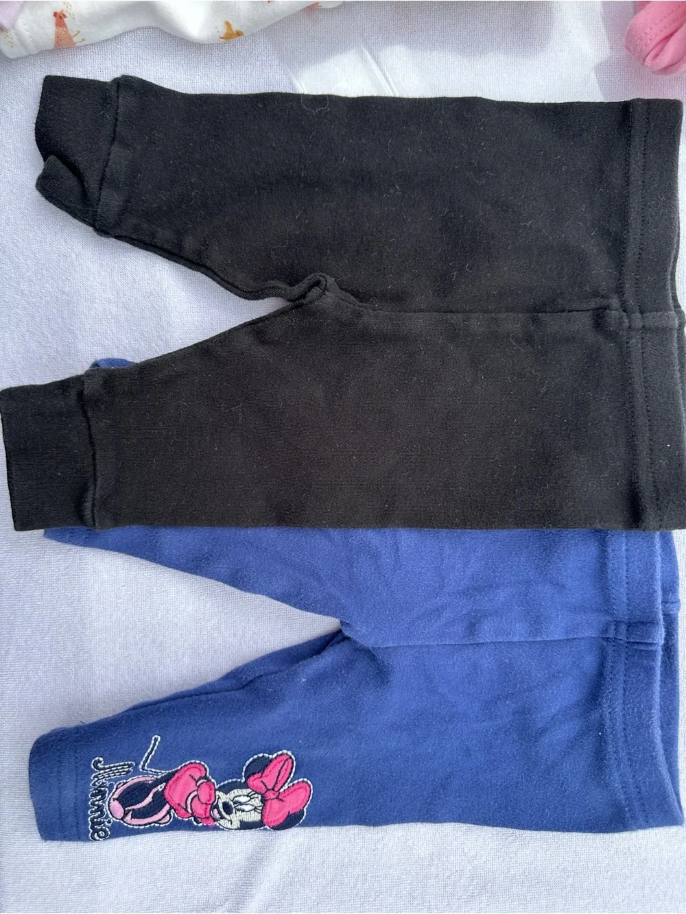 Mixed Baby Set - Minnie pants 3 pairs of pants two body suits(lot 20) - Picture 4 of 9